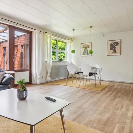 Apartament Familievilla Naer Centrum M Privat Have Odense