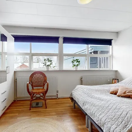 Apartament Familievilla Naer Centrum M Privat Have